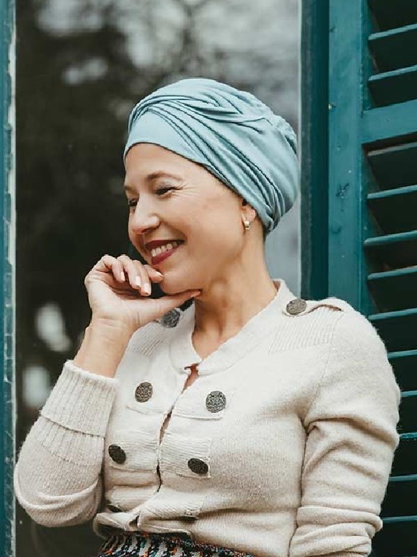 Chemo mutsjes winkel - Top Susan Smoke Blue - chemomutsjes Mooihoofd