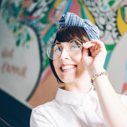 Les Franjynes - universele pony - La Eliz- haarwerk tijdens chemotherapie Les Franjynes - universele pony - La Eliz- chemo mutsje met haar te koop bij Mooihoofd